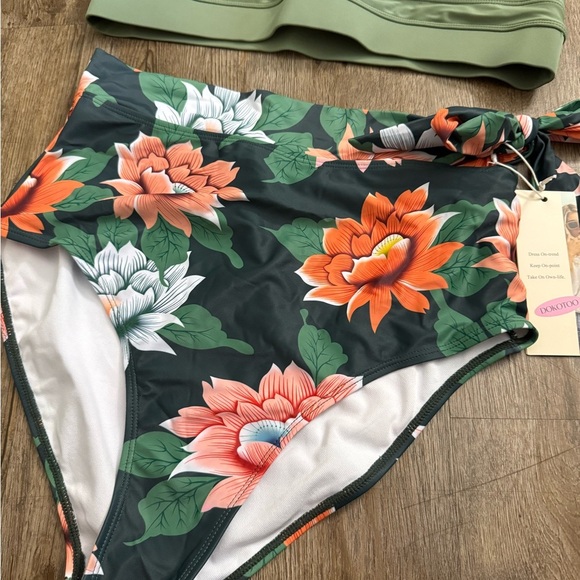 High Waisted Floral Tankini Swimsuit - Picture 3 of 10